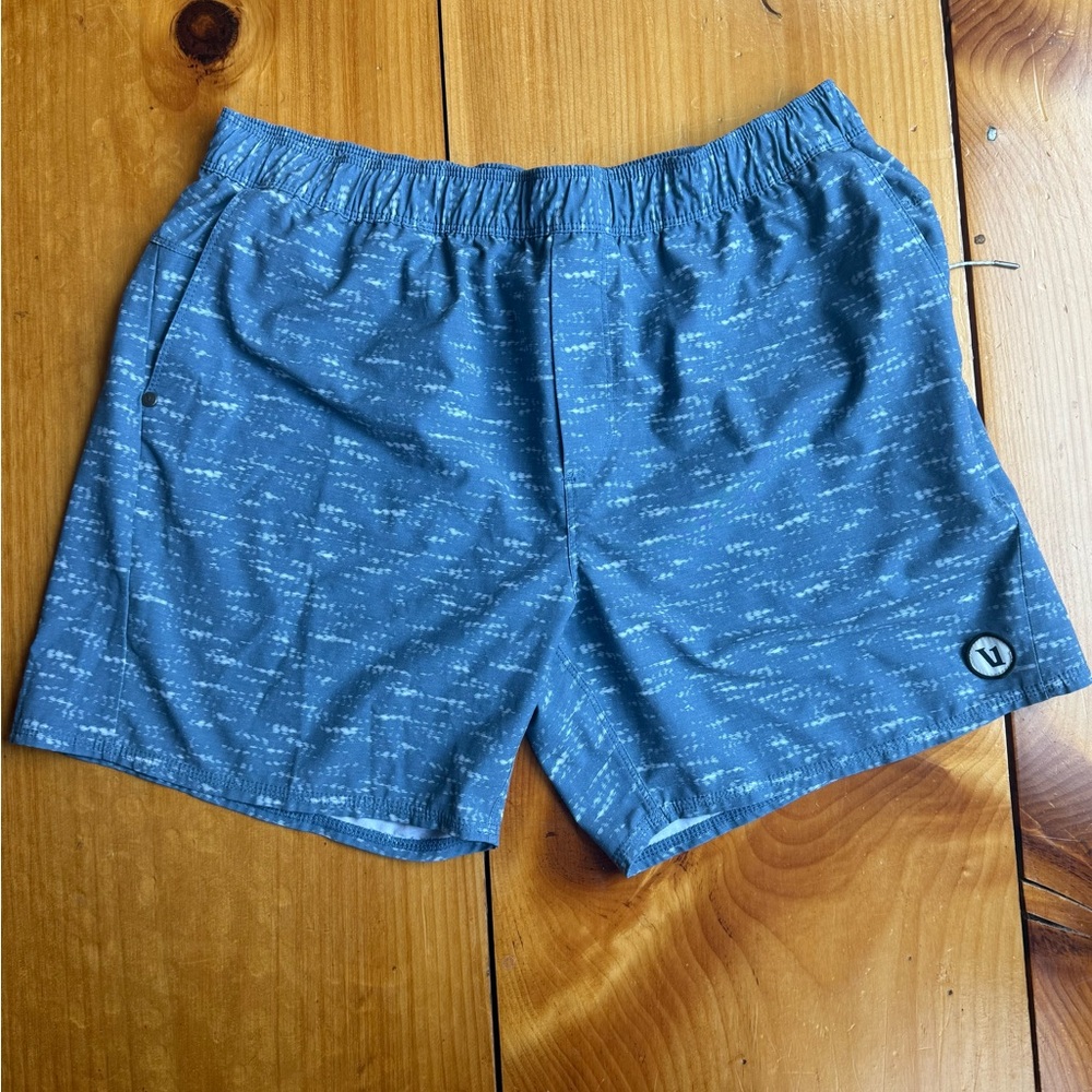 Vuori Blue Athletic Shorts XL